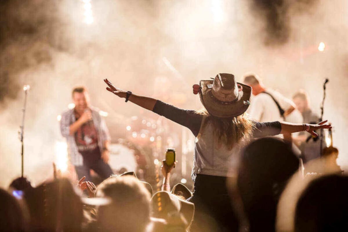 Stone Cold – The Ultimate Outdoor Concert Experience | The Murray River ...